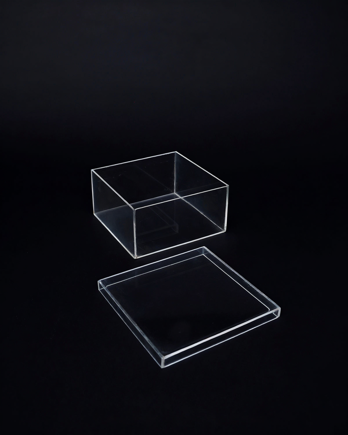 Crystal Clear Cube Acrylic Box